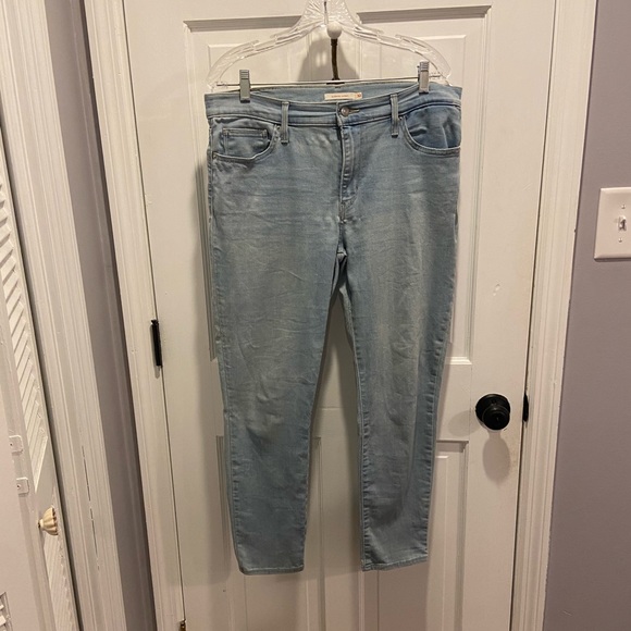 Levi's Denim - Levi’s Slimming Skinny Light Wash Jeans